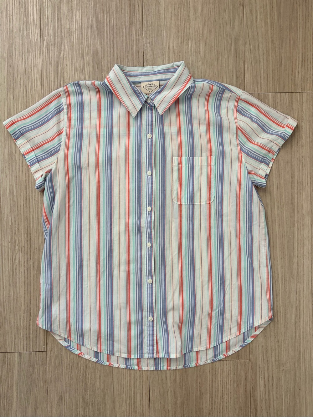 Women’s St. John’s Bay Short-Sleeve Button-Up, Colorful Stripes Size Small